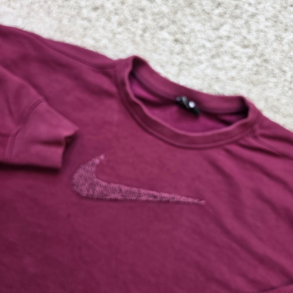 Nike Sportswear Essential Fleece Sweatshirt Womens Medium Burgundy DJ0774-638
